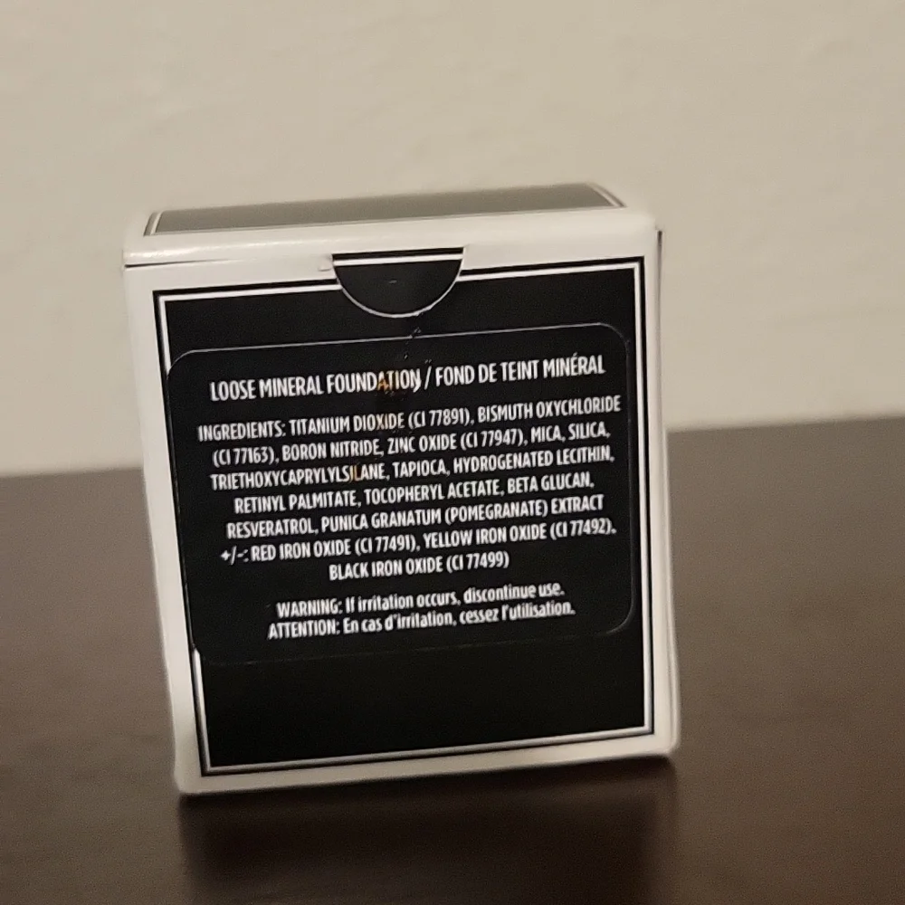 Mineralogie Makeup Foundation, Chestnut', 9g